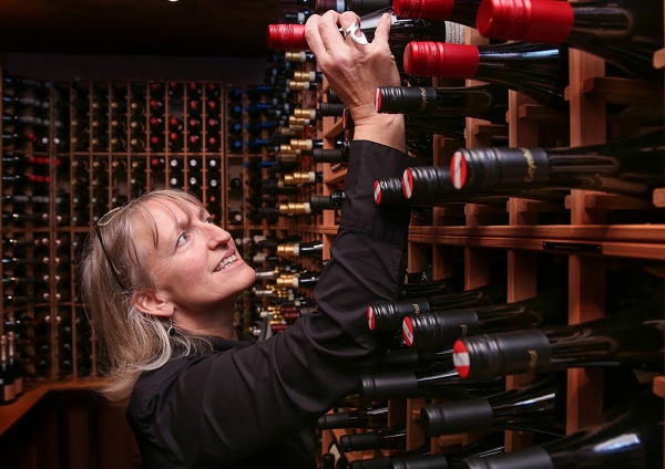 <p>Meet the Women Defining Quebec’s Wine Scene</p><p style="font-size:12px"> Seasoned sommeliers have paved the way for a younger generation shaping the wine lists of Montréal’s finest establishments.  </p><p style="font-size:11px"> Fortune, May 2019</p>